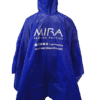 Capa de lluvia azul